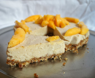 A final Christmas post - my main meal plans and a raw vegan mango cheesecake to say Happy Christmas