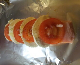 papilotte de saumon tomate/mozzarela