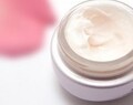 Kozmetikum összetevő elemzés – avagy mi minden rejlik egy átlagos férfi izzadásgátló dezodorban?