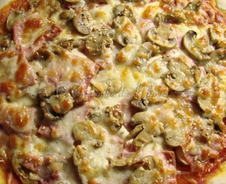 Pizza Fiambre e Cogumelos