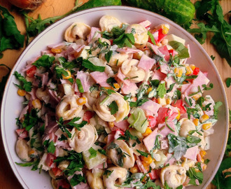 Sałatka z tortellini / Tortellini Salad