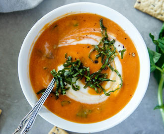 Vegan Creamy Tomato Basil Soup Recipe