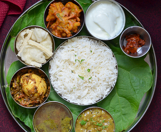Simple Everyday South Indian Thali - Egg Pepper Fry /Muttai Milagu Varuval