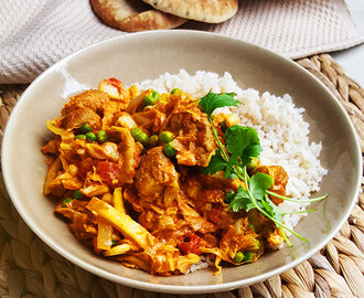 Indiase curry met kip, Chinese kool en yoghurt