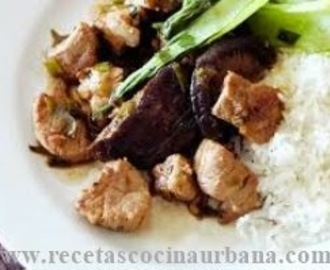Cocina peruana, cerdo en salsa de ostión