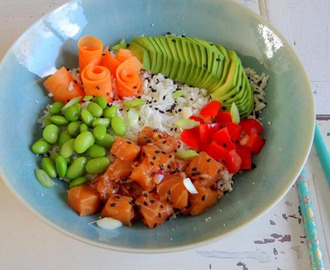 Foodboxchallenge: poké bowl met zalm en bloemkoolrijst