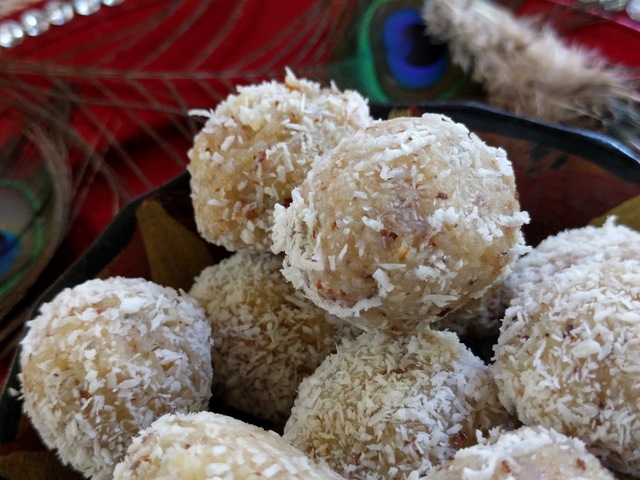 Coconut Almond Laddoos /Balls