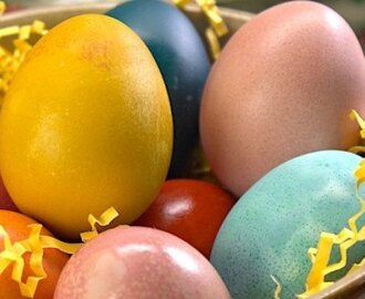 TOJÁS FESTÉS TERMÉSZETESEN Naturally Dyed Easter Eggs