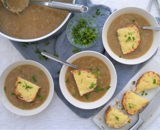 French Onion Soup (with homemade vegetable stock!)