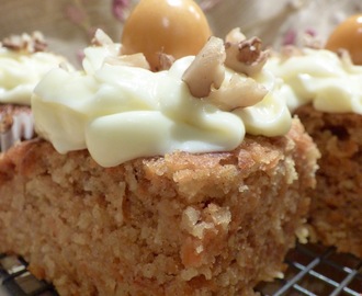 Mini carrot cakes with cream cheese topping by Tom Kitchin - Be a Star, Bake a Cake