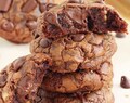 Τα πιο μαλακά σοκολατένια μπισκότα με 3 σοκολάτες