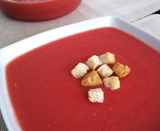 Sopa de tomate fria