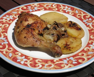 Muslos de pollo al horno con verduras