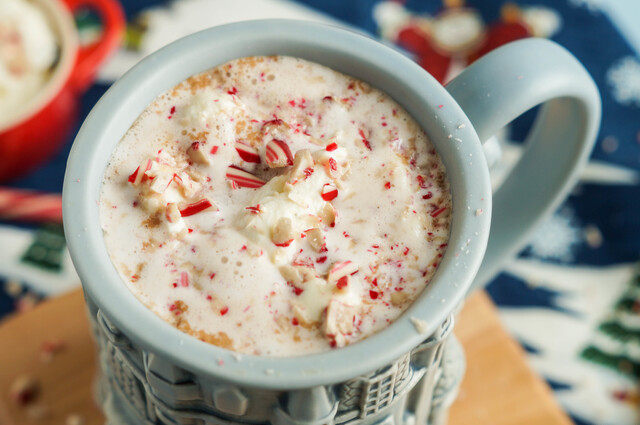 Peppermint Eggnog Hot Chocolate and Holiday Round-Up 2016