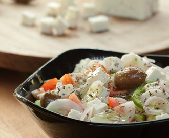 Greek Salad Recipe with Dressing {Vegetarian}
