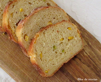 Pan de maiz fresco, jalapeño y queso