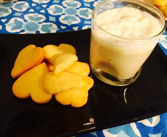 Galletas de queso y crema de champiñones con espuma de parmesano (Falso café con leche y galletas)