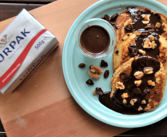 Pancakes με σάλτσα σοκολάτας, από την Ιωάννα Σταμούλου και το sweetly!