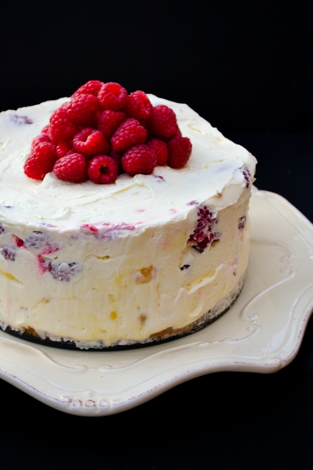 Deep Lemon Curd and Raspberry No-Bake Cheesecake