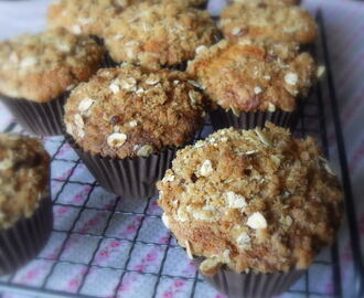 The World's best Banana, Chocolate Chip and Oat Streusel Muffins