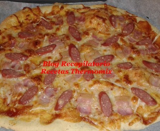 Pizza de beicon, salchichas de queso al estilo de Telepizza, Pizza Hut y Domino´s Pizza en thermomix