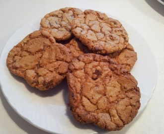 Cookies med marcipan og chokolade