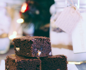 Brownie Cake in a Jar – The Perfect Christmas Gift