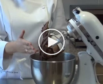 Curso en video #5 cobertura de chocolate para cupcakes