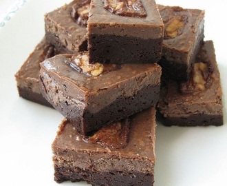 Secret Recipe Club - Snickers Coffee Cheesecake Brownies