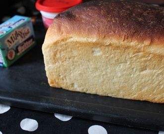 Milk Bread (Eggless) / Honey White Bread / Super Soft Milk & Honey White Bread / Sweet Bread