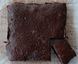 Chocolate beetroot brownies