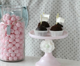 Brownies Cake Pops & Licorice and Lemon curd