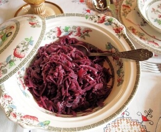 Kenwood Christmas Menu: “All the Trimmings” Spiced Red Cabbage with Apples Recipe
