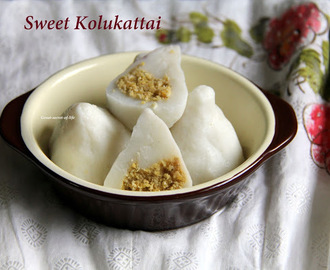 Sweet Kozhukattai / kolukattai / sweet dumplings recipe - FOR VINAYAKAR CHATURTI / VARALAKSHMI POOJA / VARALAKSHMI Nombu