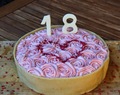 18'års fødselsdagskage m. hindbær- og chokolademousse
