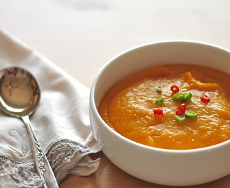 The Soup Diaries :: Easy Pumpkin Soup