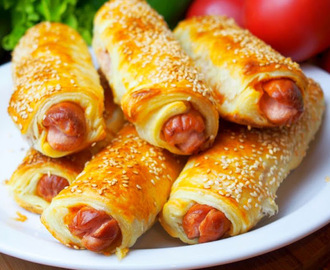 Hot dogi w cieście francuskim