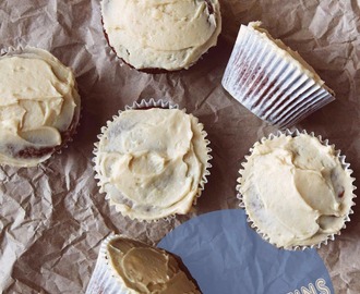 Banana Muffins with Maple Cream Cheese Frosting
