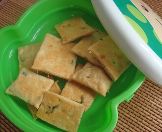 Savoury Crackers/Thins – Salty, Masala crisps/biscuits (eggless)