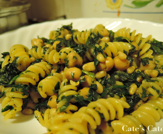 Recipe: Pasta with Chickpeas and Greens