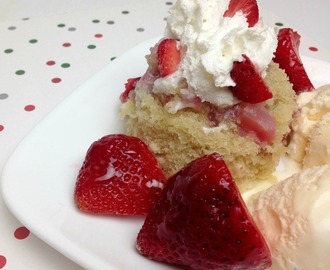 Strawberry Mug Cake Recipe for a Single-Serve Delight!
