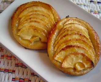 Tarteleta de Manzana con Crema de Almendras
