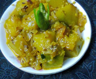 Red Pumpkin Curry / Pumpkin Cashew Curry / Misti Kumror Torkari