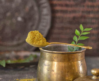 Karuveppilai Paruppu Podi (Curry Leaves & Dal Powder)