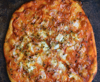 Cómo hacer masa de pizza con solo dos ingredientes. Receta exprés