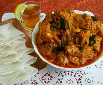 Pathiri and Curry / Kerala Style Pathiri With Chicken Curry