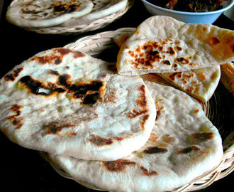 Tawa Naan| A leavened thick flatbread made on a flat pan