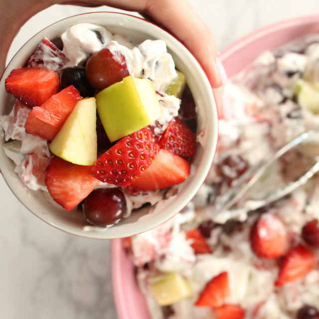 Easy Strawberry Fruit Salad Recipe for Summer!
