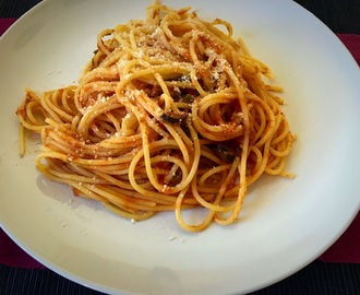 Espaguetis a la puttanesca