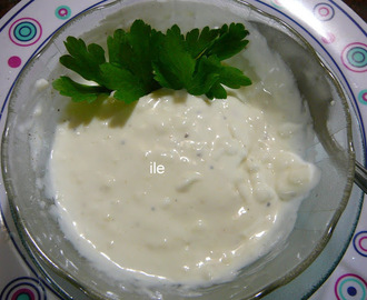 salsa de yogur y ajo